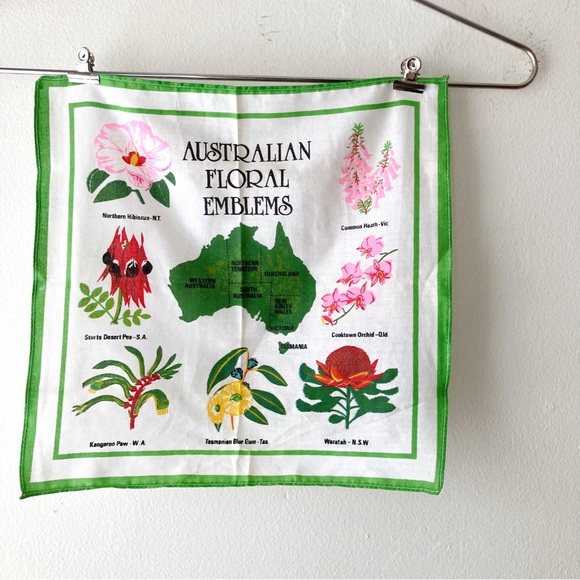 Vintage • Australian Floral Emblems Handkerchief in White/Green - Picture 7 of 10